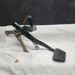 1999-2006 Volvo S80 Auto Transmission Brake Foot Pad Pedal Lever W/ Bracket Oem. Fixed Price $53.99.