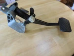 96-02 Mercedes W210 E320 E430 E55 Brake Pedal Assembly 2022901619. Fixed Price $25.65.