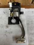 96-02 Oem Toyota 4RUNNER Brake Stop Pedal With Mount Bracket Assembly. Fixed Price $99.00.