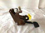 2002 Saturn Vue 3.5L 6-CYLINDER Automatic Transmission Brake Pedal Used. Fixed Price $35.00.