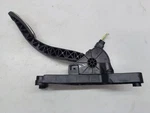 17-23 Range Rover Velar 2.0 L560 Throttle Accelerator Pedal J8A2-9F836-BB. Fixed Price $33.18.