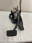 18-21 Gmc Terrain 1.5L Left Driver Side Brake Stop Pedal W/ Mount Frame 84306944. Fixed Price $50.00.