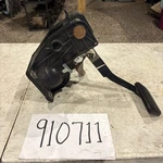 2006-2011 Cadillac Dts Brake Pedal Assembly Oem 4.6L Northstar V8. Fixed Price $45.00.