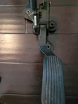 Used And Tested 2009-2011 Ford Crown Victoria Non-adjustable Accelerator Pedal. Fixed Price $54.99.