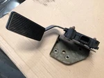 05 Ford F250 Super Duty Used 6.0L Diesel 4X4 Accelerator Pedal. Fixed Price $195.79.