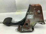 Volkswagen Tiguan 2009 2.0L Front Left Driver Side Stop Brake Pedal Pad Factory. Fixed Price $34.35.