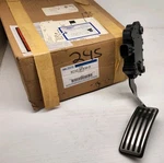 Nos Oem 2005-2007 Ford F250 F350 Sd Harley Davidson Throttle Gas Pedal Assembly. Fixed Price $350.00.