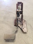 08 Saturn Vue Brake Pedal Assembly 2.4L 66K 14127. Fixed Price $93.11.