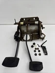 1992-1997 Ford F150/F250/F350 Manual Clutch And Brake Pedal Assembly Oem Part. Fixed Price $166.25.