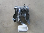Brake Pedals Automatic Vw Touareg Bearing Block 7L0723031F. Fixed Price $93.80.