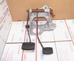 97-03 Ford F150 Clutch & Brake Pedal Assembly Factory Manual F250 98 99 00 01 02. Fixed Price $199.99.