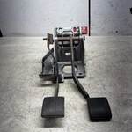 2004 Ford Ranger Assembly Brake Gas Pedals 201251. Fixed Price $120.00.