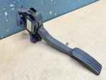 17 18 Land Rover Discovery Gas Accelerator Pedal Assembly GK52-9F836-AA. Fixed Price $47.95.