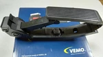 Vemo V30-82-0004 Throttle Pedal Sensor Mercedes-benz W220 W221 C215 Oe 2203000004. Fixed Price $197.73.