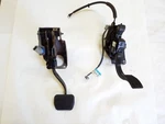 Power Adjusting Accelerator / Brake Pedals Fits 15 16 17 Lincoln Navigator. Fixed Price $144.98.