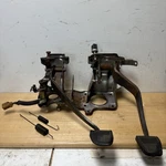 1989-1995 Toyota Pickup Clutch & Brake Pedal Assembly 1990-95 4RUNNER Oem. Fixed Price $249.99.