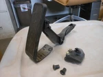 1998 Mercedes Benz W140 S420 S500 Accelerator Gas Pedal Assy 1403011520. Fixed Price $24.99.