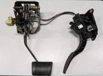 05-10 Dodge Charger Magnum Challenger Chrysler 300 Brake & Gas Pedal 04861716AA. Fixed Price $99.00.