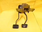 71 72 73 Mustang Cougar MACH1 302 351 429 Power Disc Brake Clutch Pedal Assembly. Fixed Price $549.99.