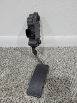 Used 2005-2007 F250 / F350 F450 F550 Sd Accelerator Pedal Sensor. Fixed Price $49.99.