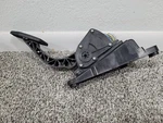 Used 2007-2012 Kia Rondo Accelerator Pedal Sensor (DGD0063A-1D200). Fixed Price $49.99.