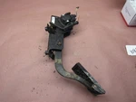 99-01 Ford F250 F350 Oe 7.3L Diesel Accelerator Throttle Pedal F81A-9F836-AE. Fixed Price $20.00.