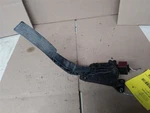 Hhr 2006 Pedal Brake/clutch 433188. Fixed Price $65.00.