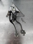 2006 Mini Cooper Manual Clutch & Brake Pedal Assembly + Covers Oem R53. Fixed Price $85.00.
