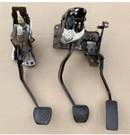 94-01 Acura Integra 92-00 Civic Manual Clutch Pedal Gas Brake Complete Assembly. Fixed Price $155.00.