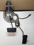 1999-2002 Chevy Silverado Gmc Sierra Gas Brake Pedal Assembly Automatic Oem. Fixed Price $125.00.