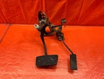 88-91 Honda Crx Dx Automatic Gas And Brake Pedal Assembly Oem #157. Fixed Price $64.95.