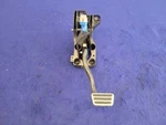 2015-2017 Ford Mustang Gt S550 Automatic Pedal Box Brake Pad Assembly 2408. Fixed Price $60.74.