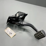 10-13 Mercedes S550 W221 Brake Pedal Oem. Fixed Price $74.99.
