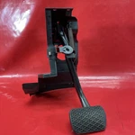 2002 Mercedes Benz C32 Amg W203 Oem Brake Pedal A2032900401. Fixed Price $49.50.