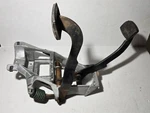 1980 1986 Ford F150 F250 Bronco Clutch Brake Pedal M/t E1TA-2L252-AA. Fixed Price $229.00.