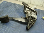 Wabco Clutch Pedal 9650010526 W/reservoir (missing Cap). Fixed Price $399.99.