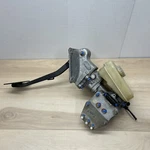 88-96 Jaguar Xjs Series 3 Abs Anti Lock Brake Master Cylinder Unit W/pedal Oem. Fixed Price $650.00.