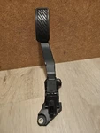 18 Ford Ecosport 1.0L Fuel Accelerator Gas Power Pedal Assembly H1BC-9F836-AC. Fixed Price $49.99.