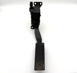 Oem 08-17 GMT561 Chevrolet Express 2500 Gmc Savana Accelerator Gas Pedal Unit. Fixed Price $59.00.