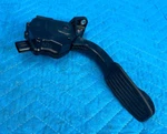 Lexus LX570 Toyota Land Cruiser Gas Accelerator Pedal 10K 78110-60022 2015 Oem. Fixed Price $55.00.